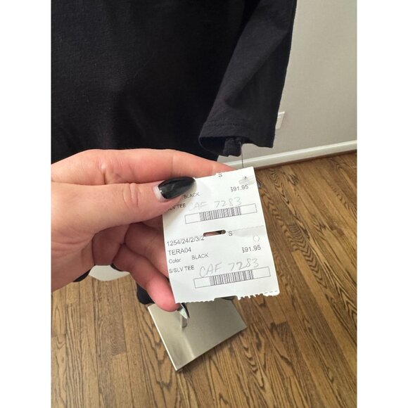 NWT Velvet by Graham & Spencer Short Sleeve Vintage Slub Tee Black Size Small - Picture 2 of 3